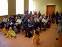 /album/fotogaleria-laska-v-dotyku1/zaujati-posluchaci-jpg/